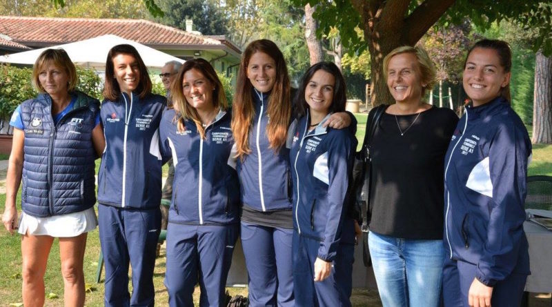 La squadra di A1 femminile del Tc Faenza con Raffaella Reggi e Flora Perfetti