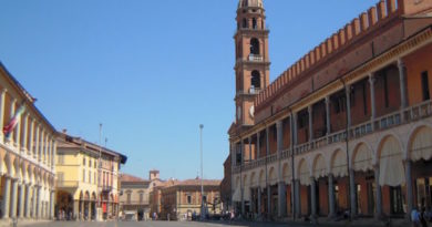 Faenza-Piazza-del-Popolo